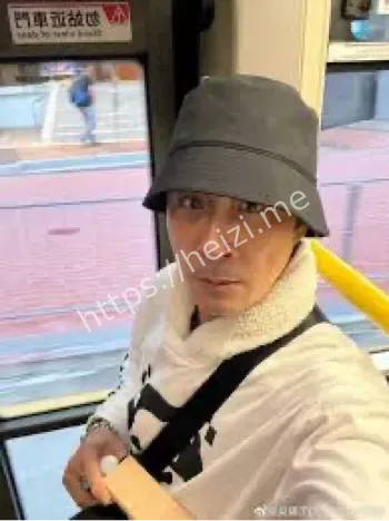 吴镇宇老年卡公交风波